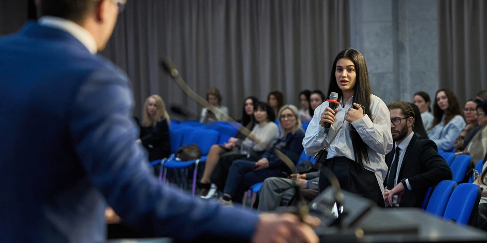 Про Эйджлесс — 2026