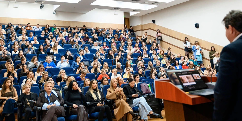 Про Эйджлесс — 2026