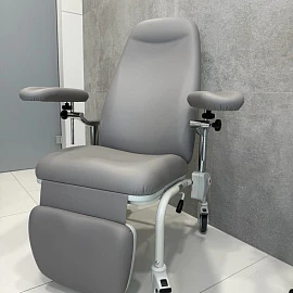 Процедурное кресло Givas MR 5062 (Италия), премиум-класс
