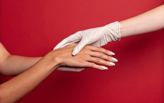 Красота рук: два препарата, один протокол