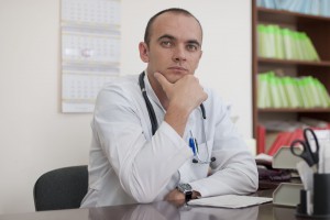 Бибик ассистент. Бибик Сергей Викторович Армавир. Онкологический диспансер Армавир. Армавир онкологический диспансер врачи. Бибик Сергей Викторович гематолог.
