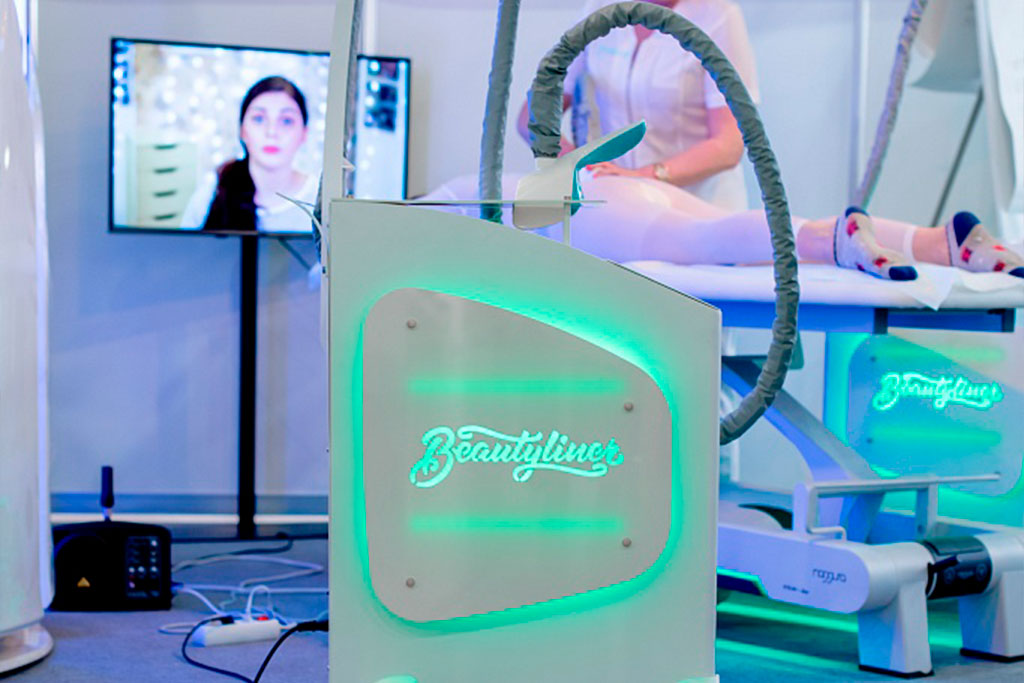 Компания Ультрафиолет