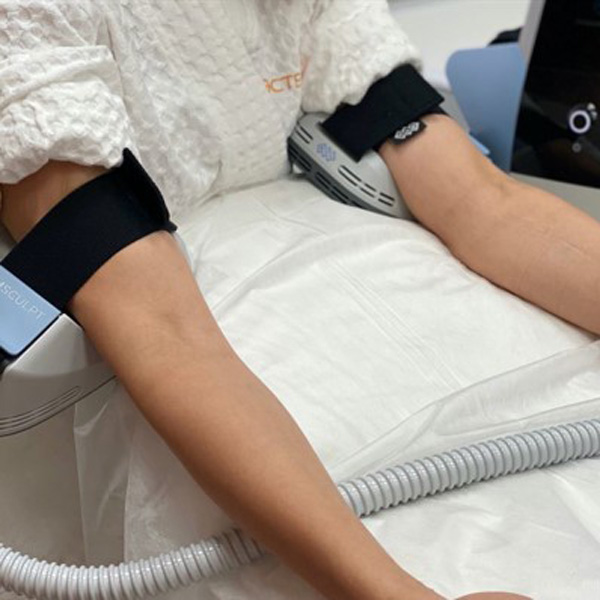 технология HIFU и инъекция Скульптра