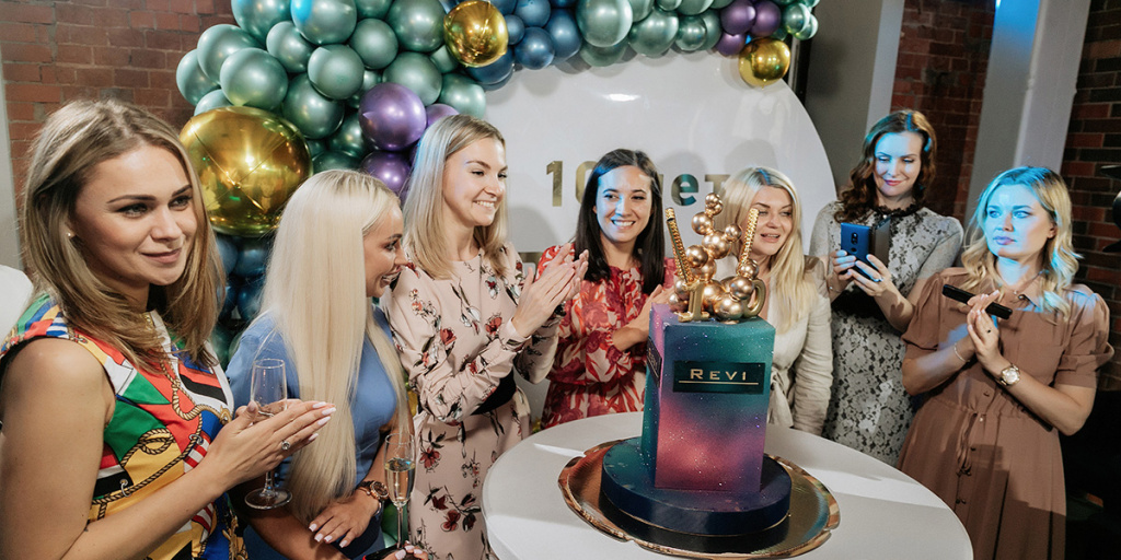 10 лет препарату REVI