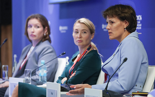 Поговорим о косметологии: что обсуждали на ПМЭФ-2024