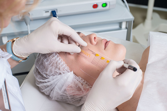Антикризисные протоколы с Ultherapy: когда оправдана зональная коррекция?