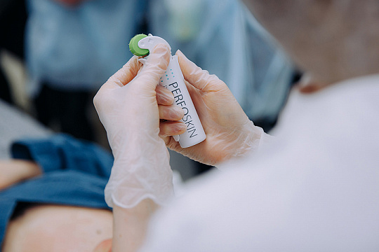 Комбинированный протокол Perfoskin Complex и Hyalual 2,2 %, или Лифтинг без реабилитационного периода