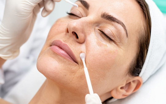 Что влияет на удовлетворенность после фенол-кротонового пилинга
