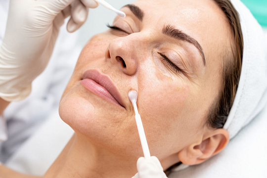 Что влияет на удовлетворенность после фенол-кротонового пилинга