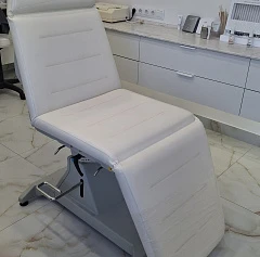 Косметологическое кресло